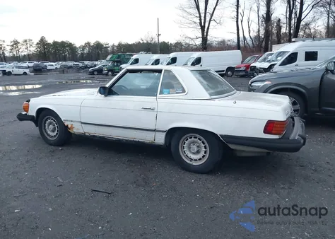 1983 Mercedes-Benz 380 Sl z USA, uszkodzony, nr VIN WDBBA45AXDB021428